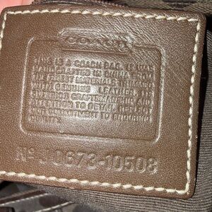 Coach  Hampton Signature Satchel
Style #: 10508